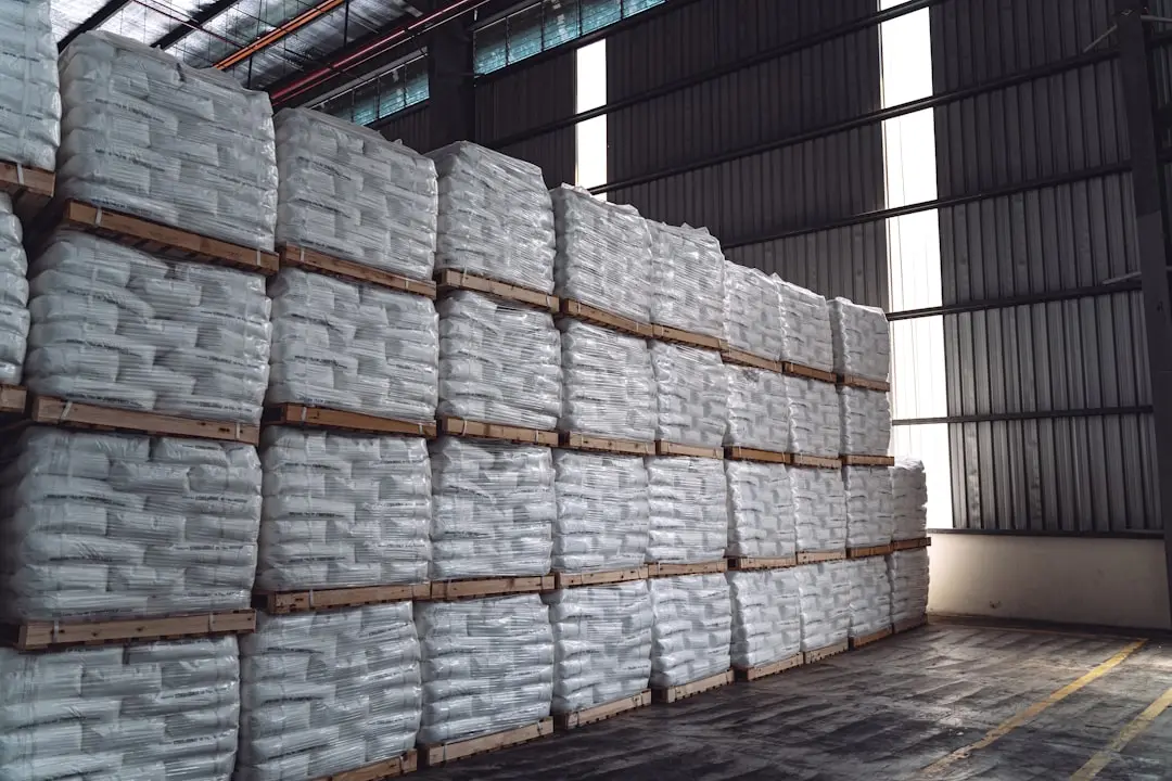 家用衣架材质与承重性能对比选择指南